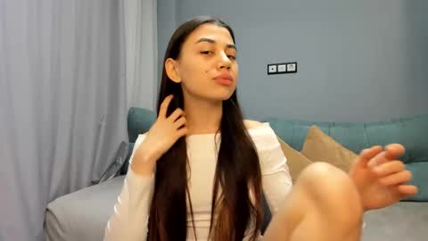 Lana online show from 10-30-25, 05:35