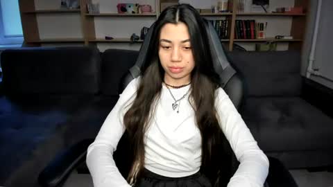 Snapshot of lanalandd chatting on 06-26-26, 03:49 Lana online show from 06-26-26, 03:49