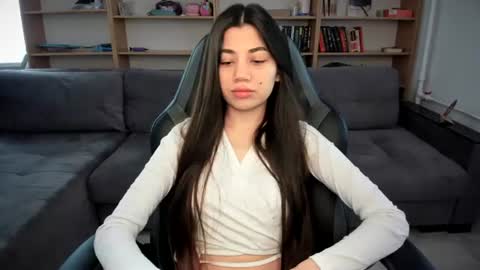 Snapshot of lanalandd chatting on 07-15-26, 12:10 Lana online show from 07-15-26, 12:10