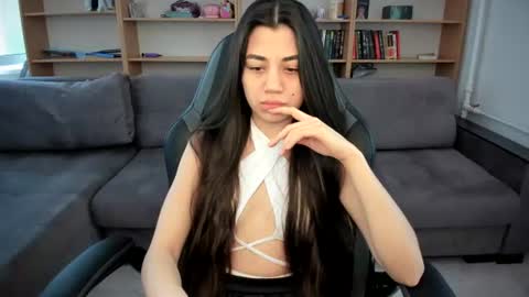 Snapshot of lanalandd chatting on 07-16-26, 02:34 Lana online show from 07-16-26, 02:34