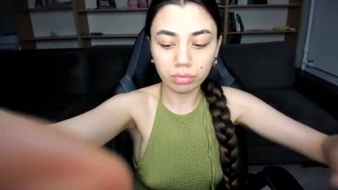 Snapshot of lanalandd chatting on 08-01-26, 07:13 Lana online show from 08-01-26, 07:13