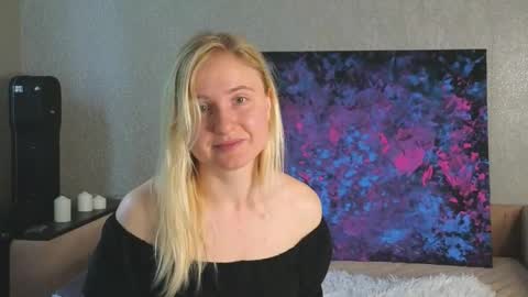 LanaviSmith online show from 10-17-25, 06:16