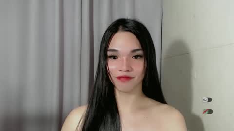 lanawyatt_ online show from 12-14-24, 07:03