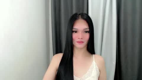 lanawyatt_ online show from 10-15-25, 03:45