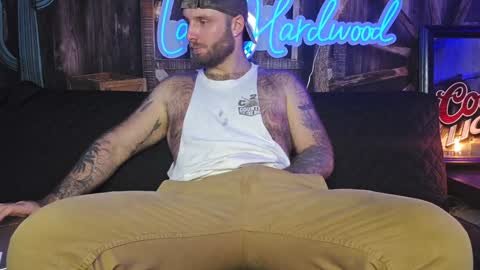 Snapshot of lancehardwood222 chatting on 12-28-24, 01:18 LANCE online show from 12-28-24, 01:18