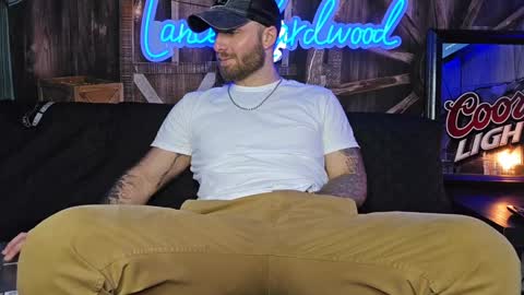 Snapshot of lancehardwood222 chatting on 02-08-25, 01:54 LANCE online show from 02-08-25, 01:54