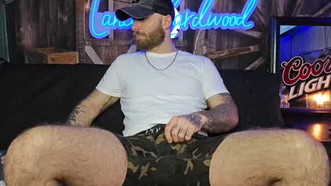 Snapshot of lancehardwood222 chatting on 02-19-25, 01:18 LANCE online show from 02-19-25, 01:18