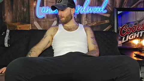 Snapshot of lancehardwood222 chatting on 03-04-25, 01:23 LANCE online show from 03-04-25, 01:23