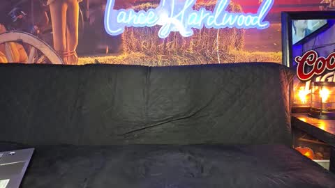 Snapshot of lancehardwood222 chatting on 10-18-25, 12:57 LANCE online show from 10-18-25, 12:57