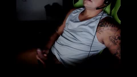 Snapshot of landaw chatting on 03-11-25, 09:15 Landaw online show from 03-11-25, 09:15