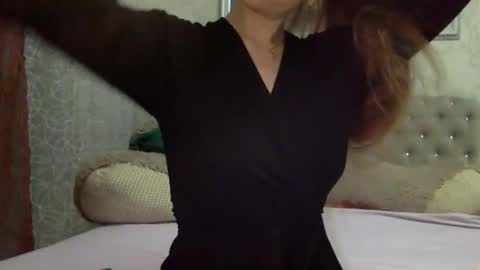 langoria online show from 11-25-25, 10:43