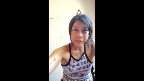 Lili online show from 10-28-25, 02:31