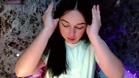 Lanna online show from 11-14-25, 01:10