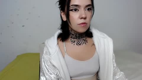 Snapshot of lannie_gonzales chatting on 01-30-25, 08:42 LANNIE   online show from 01-30-25, 08:42