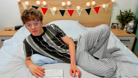 Fandi online show from 01-07-25, 04:16