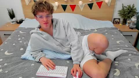 Fandi online show from 01-17-25, 11:38