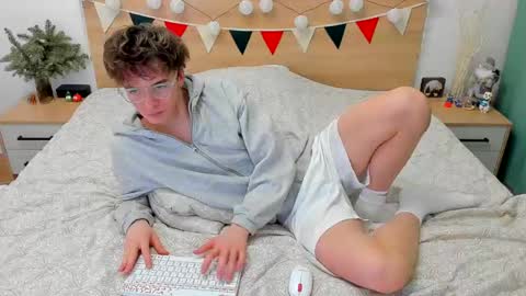 Fandi online show from 02-08-25, 04:25