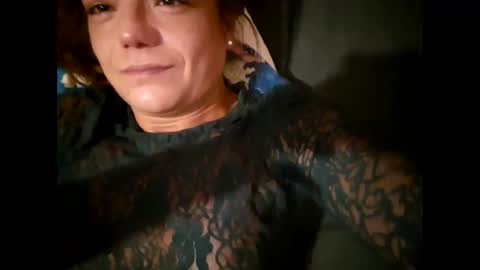 Snapshot of laraa333 chatting on 10-25-25, 10:37 Little online show from 10-25-25, 10:37