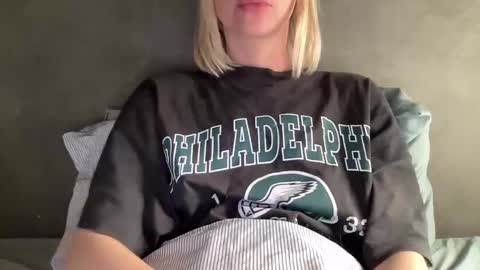 Snapshot of laraah_cutie chatting on 01-23-25, 03:22 LaraAh Cutie online show from 01-23-25, 03:22