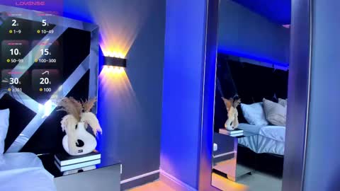 Snapshot of larabrook chatting on 02-27-25, 08:20 Lara online show from 02-27-25, 08:20