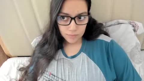 lara online show from 03-07-26, 03:31