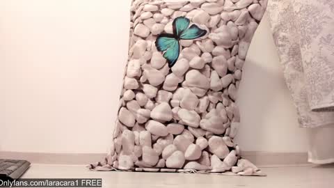 Snapshot of laracara chatting on 01-18-25, 05:52 Lara online show from 01-18-25, 05:52