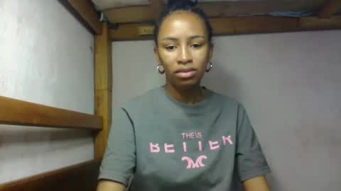 larah98 online show from 02-17-26, 06:36