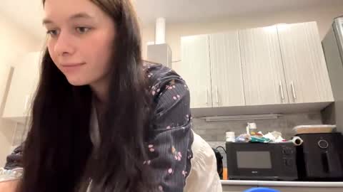 lara online show from 04-03-26, 08:18