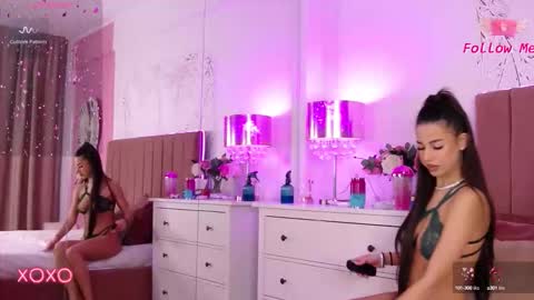 LaraKent online show from 10-11-25, 05:17