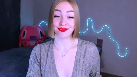 Snapshot of larakrein_lk chatting on 09-16-25, 04:52 LaraKrein lk online show from 09-16-25, 04:52