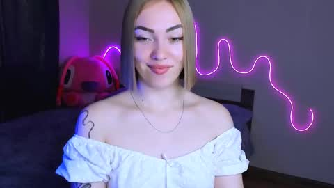 Snapshot of larakrein_lk chatting on 09-26-25, 11:14 LaraKrein lk online show from 09-26-25, 11:14