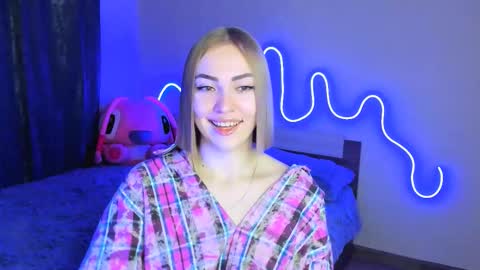 Snapshot of larakrein_lk chatting on 10-09-25, 04:27 LaraKrein lk online show from 10-09-25, 04:27