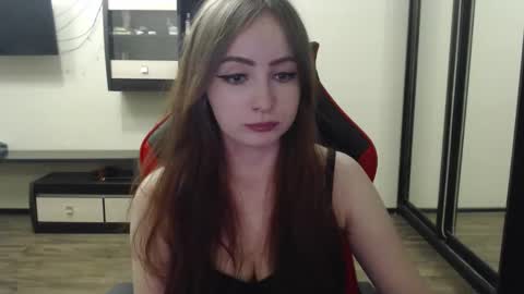 Snapshot of laralianna chatting on 02-18-25, 06:47 Laralianna online show from 02-18-25, 06:47