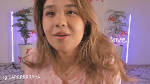 Lara online show from 02-15-26, 07:54