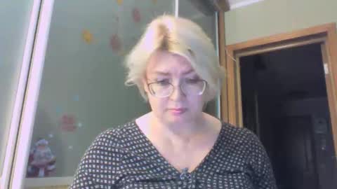 laramrs online show from 09-26-25, 06:01