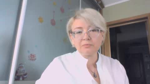 laramrs online show from 09-27-25, 01:16