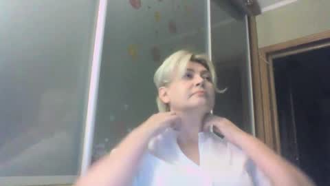 laramrs online show from 09-30-25, 05:18