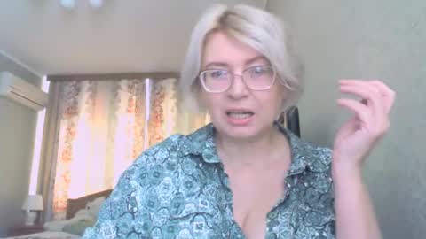 laramrs online show from 10-18-25, 11:55