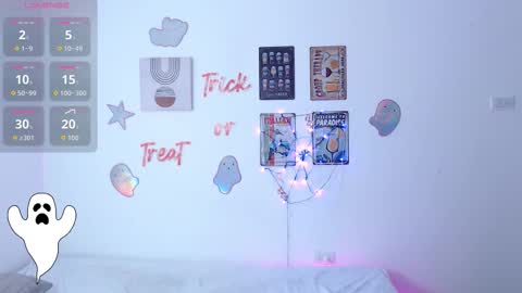 Snapshot of laramucci chatting on 10-05-25, 07:45 laramucci online show from 10-05-25, 07:45