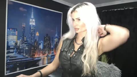 laras_moans online show from 12-08-24, 09:02