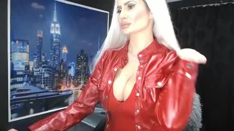 laras_moans online show from 12-21-24, 08:07