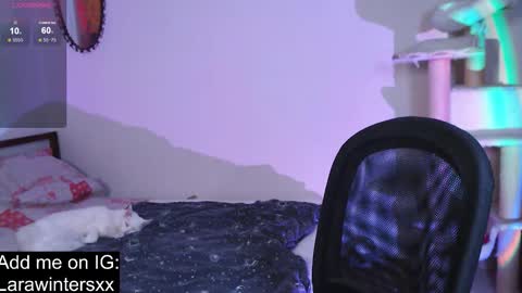 larawinters online show from 10-04-25, 09:35