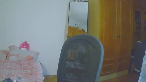 larawintersxxx online show from 09-18-25, 08:00