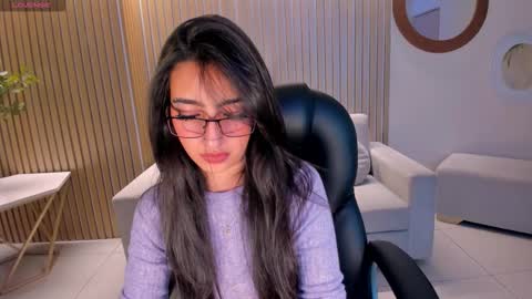 Larisa Smirnov online show from 10-24-25, 05:48