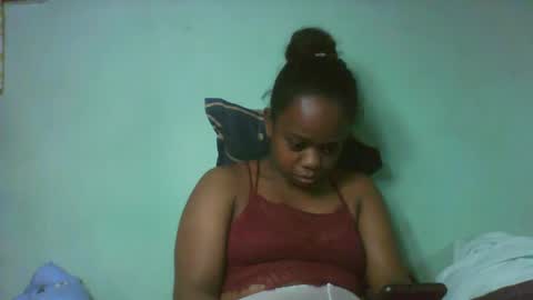 larissa645771 online show from 09-29-25, 06:57