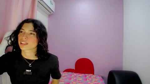 Snapshot of larry_craft chatting on 02-28-26, 08:32 larry online show from 02-28-26, 08:32