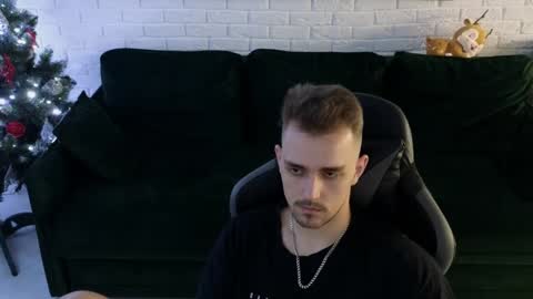 Snapshot of larstar01 chatting on 12-15-24, 05:02 Lars online show from 12-15-24, 05:02