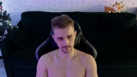 Snapshot of larstar01 chatting on 12-23-24, 05:39 Lars online show from 12-23-24, 05:39