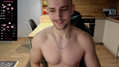 Snapshot of larstar01 chatting on 01-26-25, 08:34 Lars online show from 01-26-25, 08:34