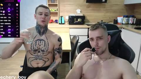 Snapshot of larstar01 chatting on 03-04-25, 02:17 Lars online show from 03-04-25, 02:17